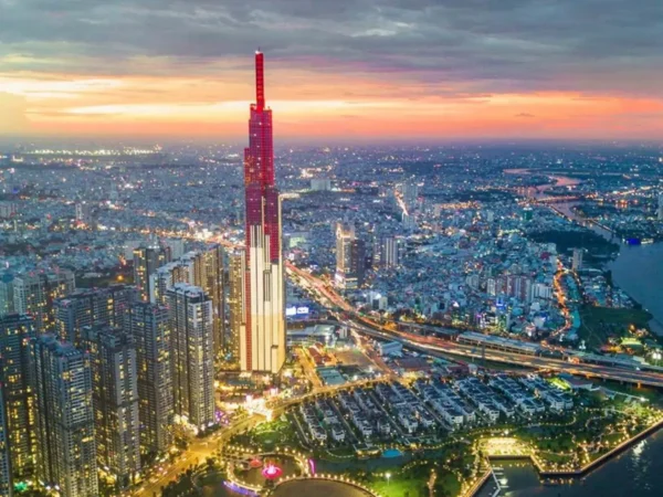 1-Day Ho Chi Minh City Tour – Explore Landmarks, History & Saigon River