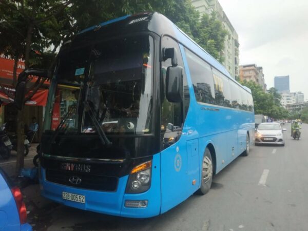 Alternative view of VIP Cabin Hanoi to Ha Giang by Quang Nghi Bus