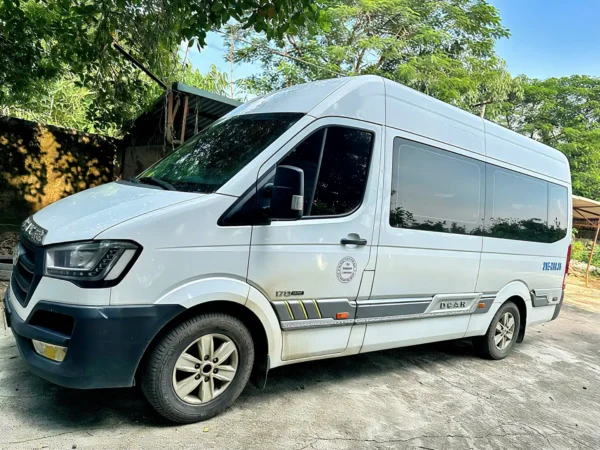 Sapa Express Limousine 9 - 11 Seats from Hanoi to Sapa