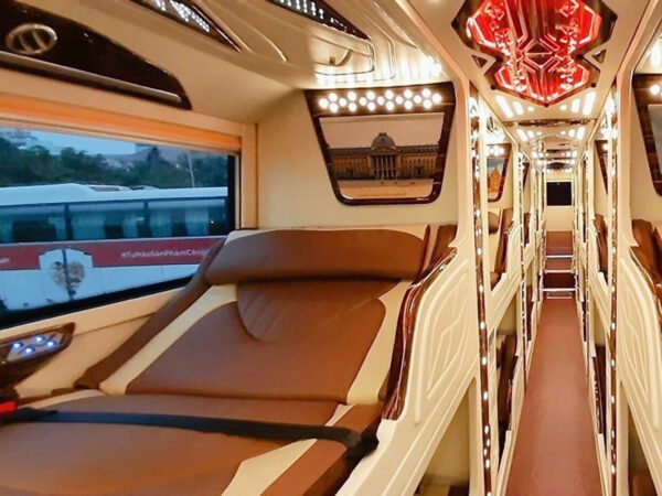 Bang Phan Bus - Royal Cabin from Hanoi to Ha Giang