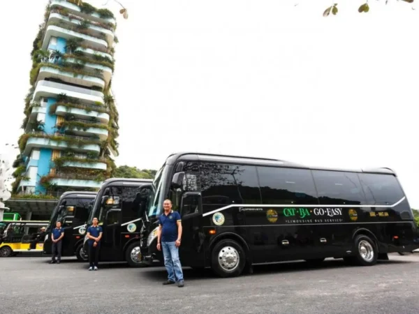 Cat Ba Limousine 19 Seats from Hanoi to Cat Ba
