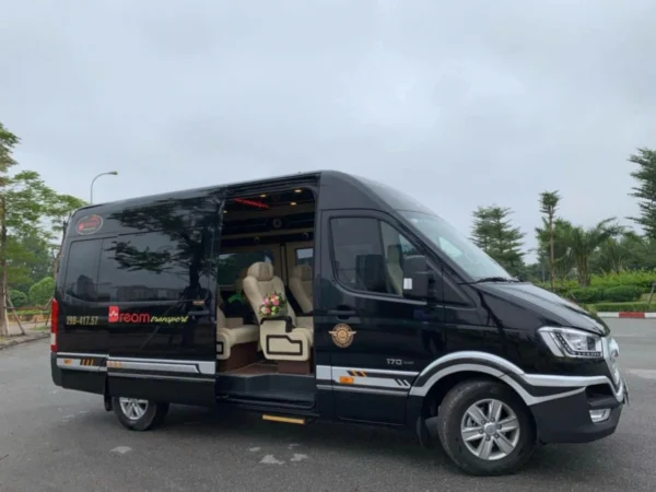 Dream Transport Limousine 9-11 Seats from Hanoi to Sapa