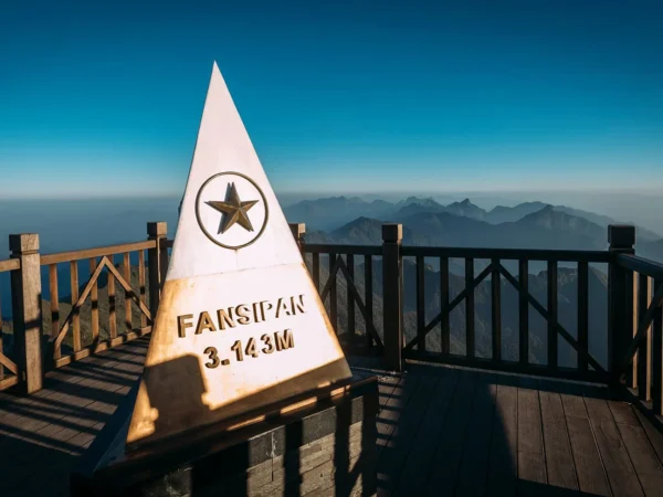 1 Day Hike Fansipan from Sapa by Sapa Nomad