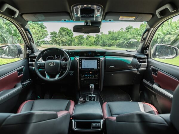 Alternative view of Hanoi to Ninh Binh Private 7 Seats Car