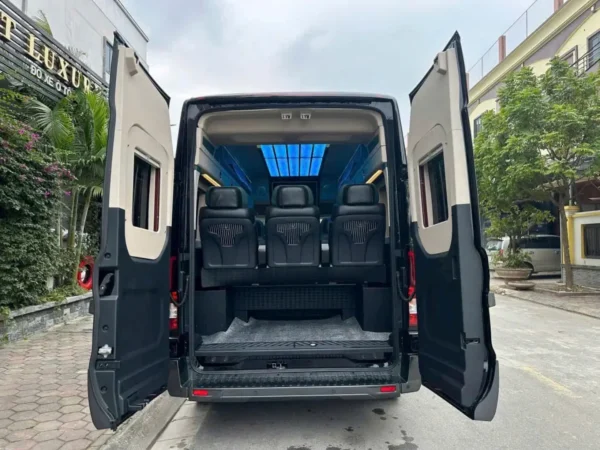 Alternative view of Private Limousine from Hanoi to Ninh Binh (9–11 Seats)