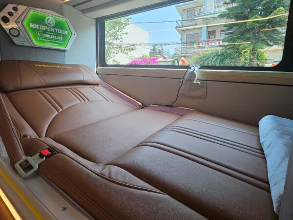 HK Open Tour Hanoi Sapa Bus VIP Cabin
