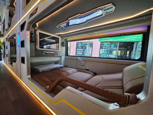 HK Open Tour Hanoi Sapa Bus VIP Cabin
