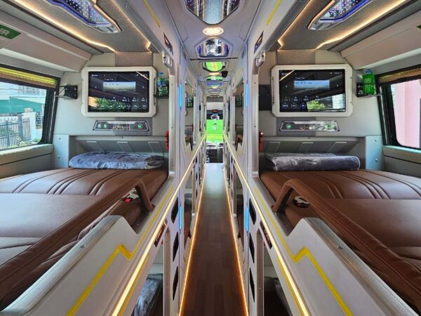 HK Open Tour Hanoi Sapa Bus VIP Cabin