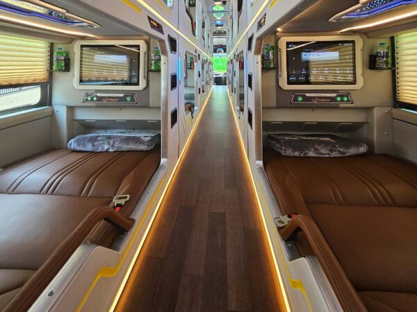 HK Open Tour Hanoi Sapa Bus VIP Cabin