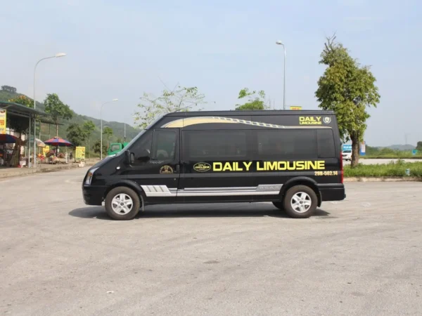Ninh Binh Daily Limousine 11 Seats from Hanoi to Ninh Binh