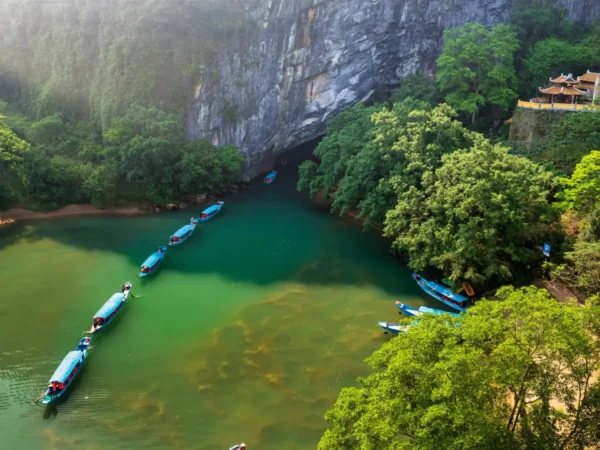 1-Day Phong Nha Cave and Paradise Cave Tour: Nature’s Masterpiece in Quang Binh
