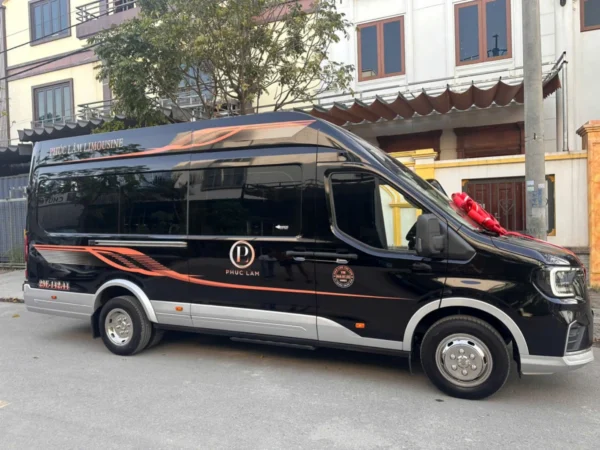 Phuc Lam Limousine 9 -11 Seats from Hanoi to Sapa