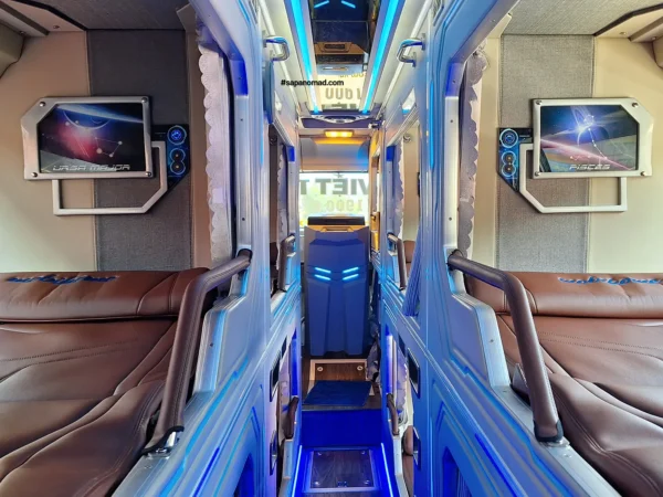 Sao Viet Bus: VIP Sleeper Bus Hanoi to Sapa