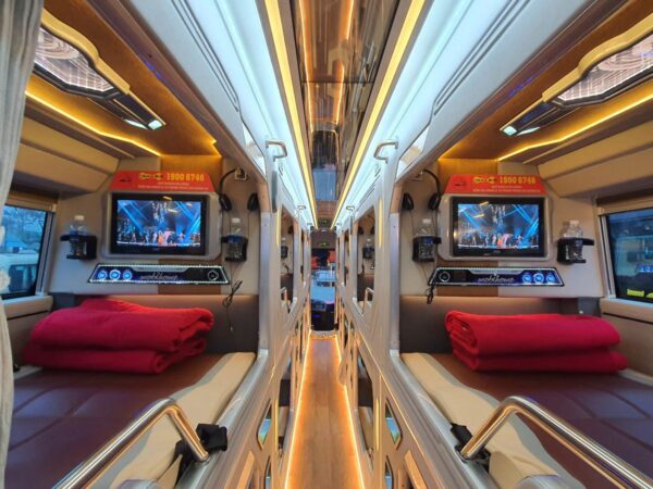 Sao Viet Bus: Hanoi to Sapa VIP Cabin Bus