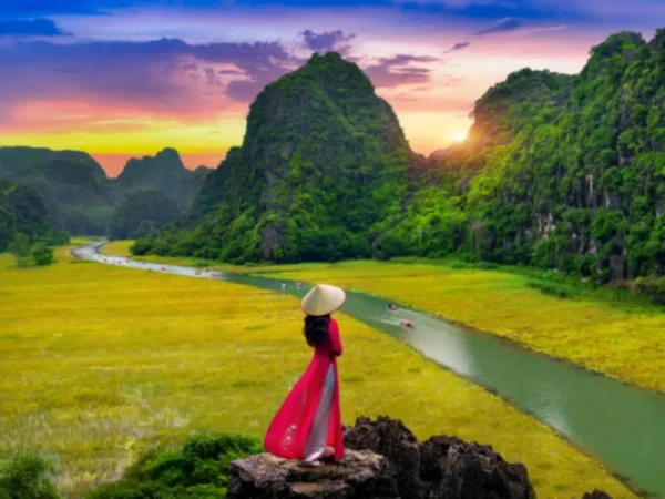 1-Day Tour from Hanoi: Tuyet Tinh Coc - Tam Coc- Mua Cave